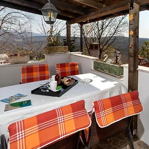 https://apartment-pod-lipom.in-istria.net